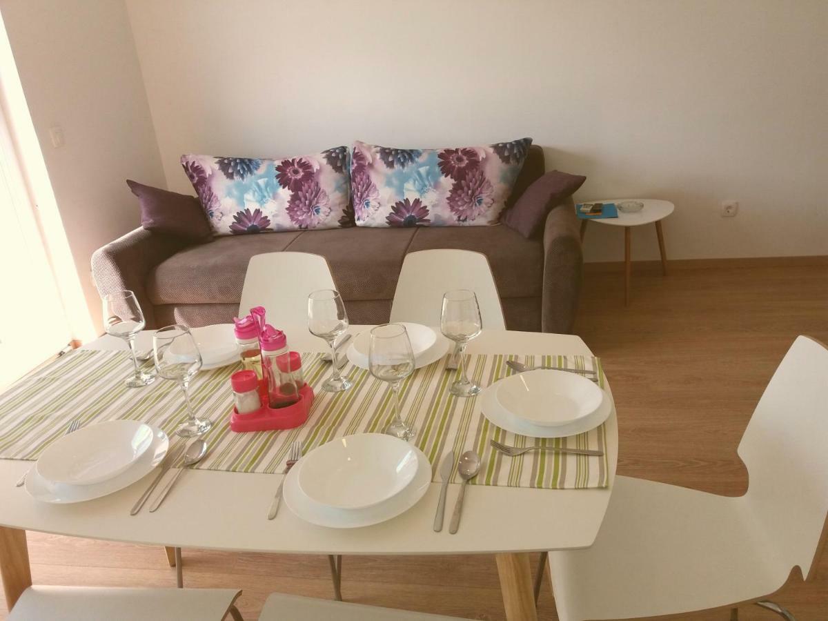 Apartments Mestrovic โลปาร์ ภายนอก รูปภาพ